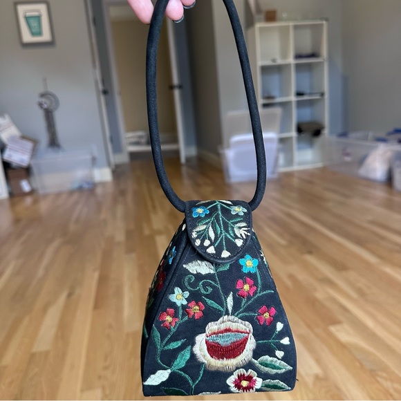 MOYNA Embroidered Mini Purse - Picture 3 of 8